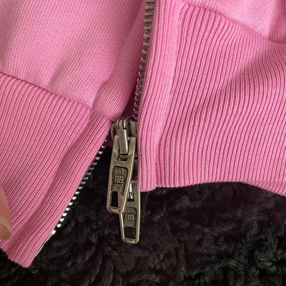 Balenciaga - Picture 3 of 5